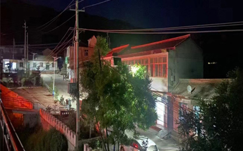 玛纳斯太阳能路灯防雷接地做法详解